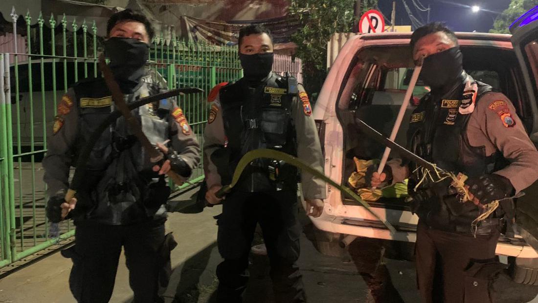 Polisi Bubarkan Tawuran Antargangster Di Surabaya, 3 Remaja Diamankan