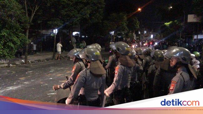 Massa Tawuran Di Tamsis Jogja Mulai Bubar