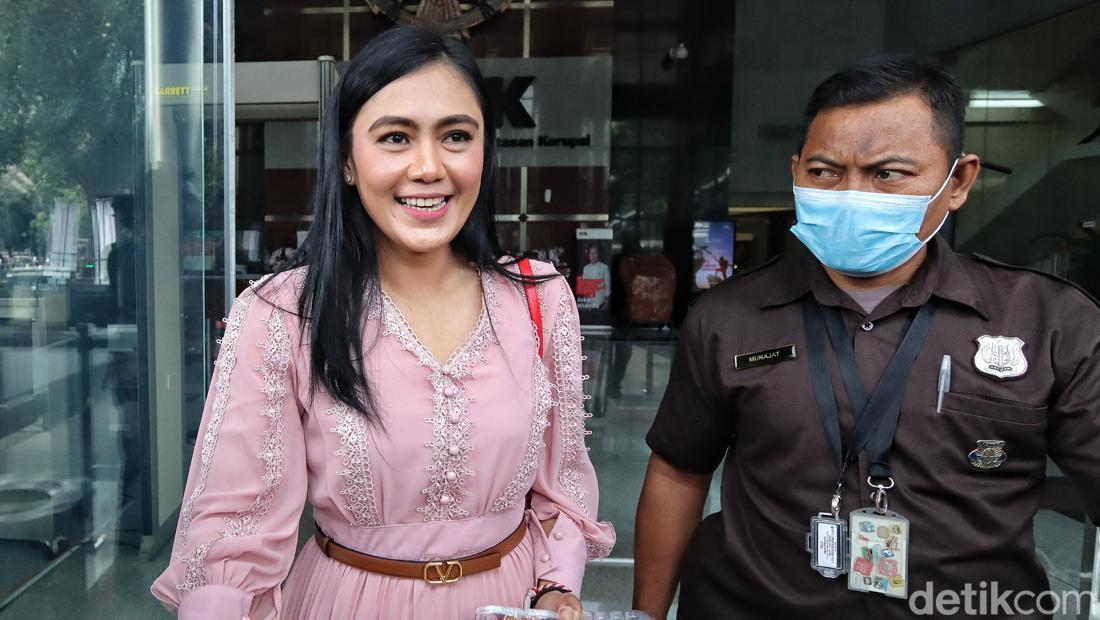 KPK Cecar Brigita Manohara Soal Aliran Duit Di Kasus TPPU Bupati Ricky Ham