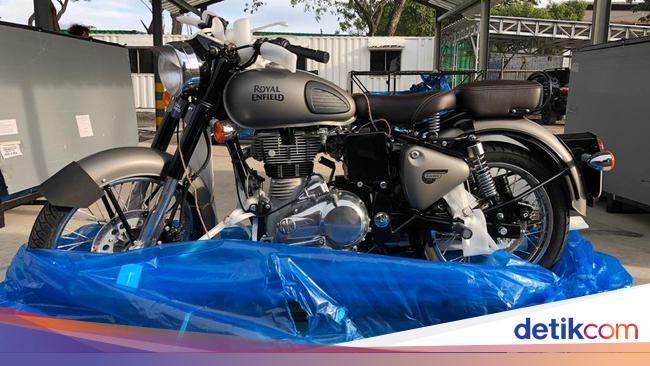 Auction of 60 units of Royal Enfield Classic Motorbikes in Jakarta