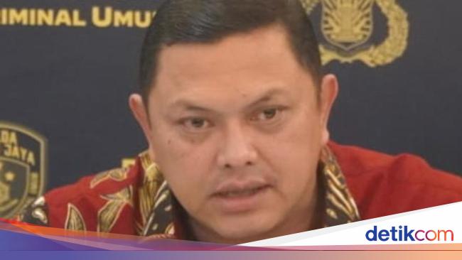 Authorities Bust Illegal Weapons Distribution Network In Jakarta