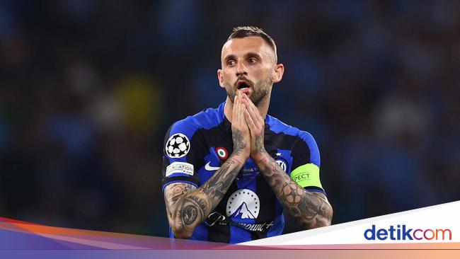 Milan Transfer News: Brozovic Linked with Inter Milan and Al Nassr