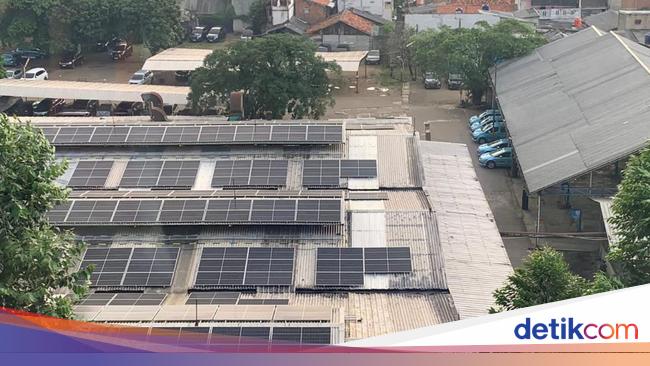 Bluebird’s Rooftop Solar Power Plant (PLTS) in Jakarta: Reducing 2,000 Tons of Carbon Emissions per Year