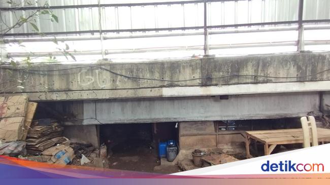 Jasa Marga Addresses Living Conditions under Toll Booths in Jakarta