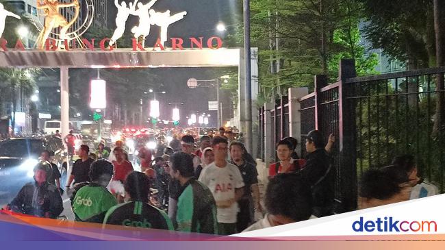 Pertandingan Indonesia Vs Argentina Usai, Penonton Mulai Tinggalkan GBK