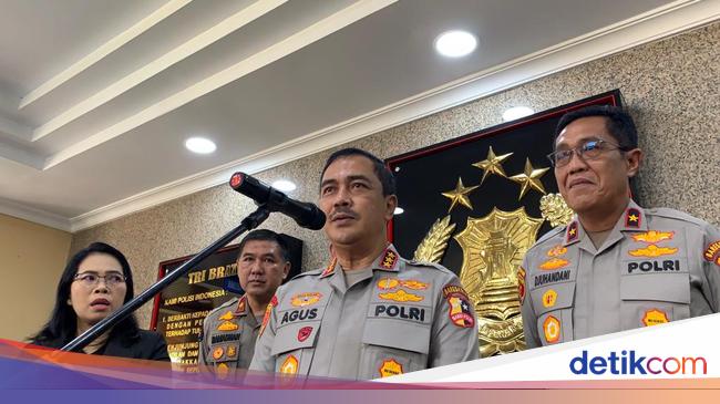Polisi Telusuri Unsur Bikin Onar di Kasus Denny Sebar Rumor Putusan MK Polisi Telusuri Unsur Bikin Onar di Kasus Denny Sebar Rumor Putusan MK
