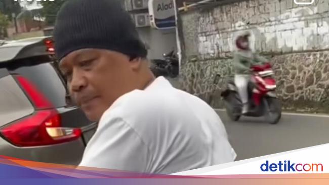 Motorcyclist in Jakarta Sparks Dispute by Claiming to be Police Officer