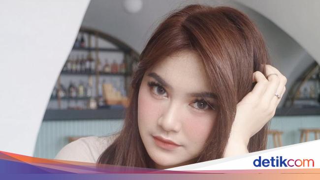 Tak Sadar Direkam, Cara Mahalini Perlakukan Selina di Bandara Tuai Komentar