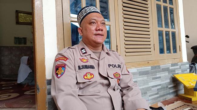 Aiptu Nana Ajarkan Quran ke Warga Jambi: Saling Bantu dalam Kebaikan