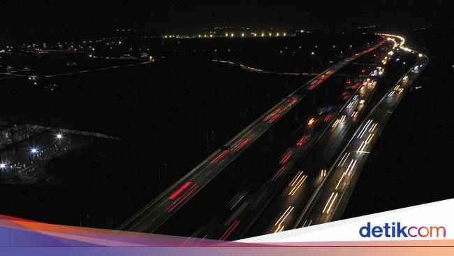 Ada Penyekatan Kendaraan Sumbu 3, Lalin Km 44