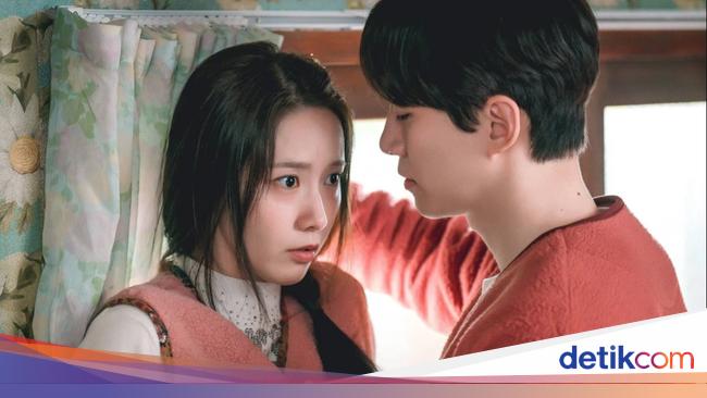 7 Foto Kemesraan Yoona Dan Junho 2pm Di King The Land Yang Bikin Baper