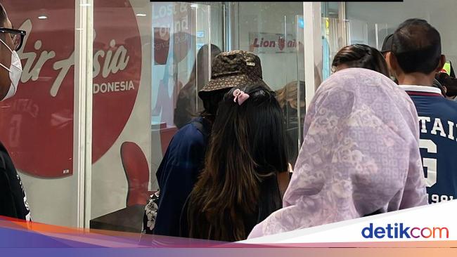 Air Asia Passenger Complaint: Baggage Delayed in Jakarta