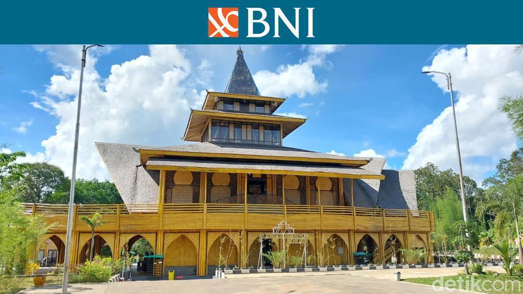 Ke Banjarbaru, Jangan Lupa Mampir Ke Masjid Bambu