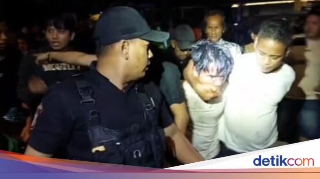 Man Beaten by Residents After Attempted Motorcycle Theft in Jakarta