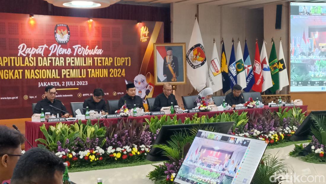 KPU Gelar Pleno Rekapitulasi Daftar Pemilih Tetap Pemilu 2024