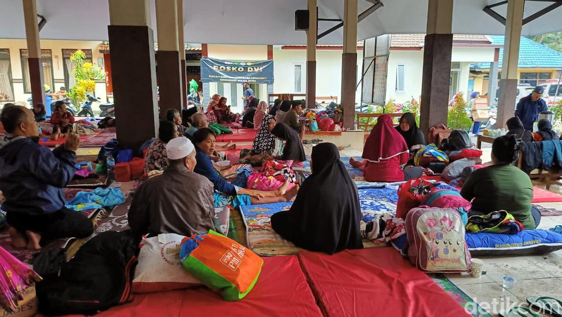 Detik-detik Menegangkan Warga Lolos Dari Terjangan Lahar Dingin Semeru