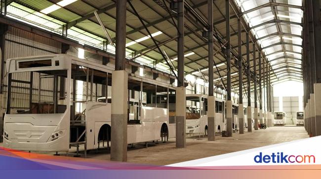 Perusahaan Bakrie Dapat Pesanan Truk Listrik dari BUMN untuk IKN
