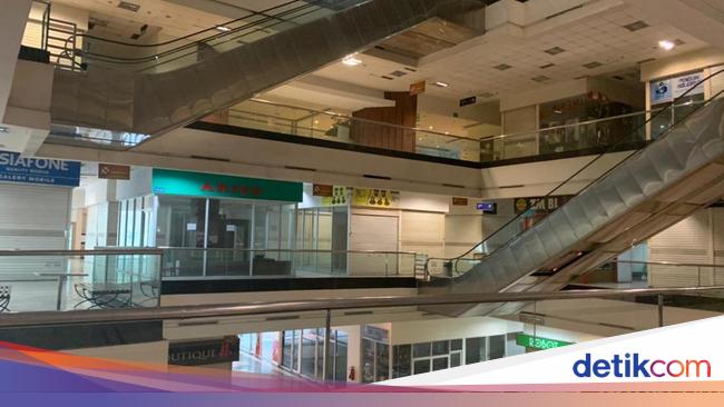 Surviving and Competing in Medan’s Challenging Mall Industry Amidst Pandemic