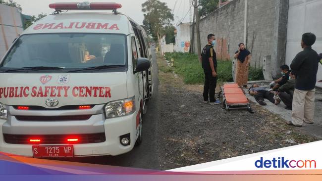 Kecelakaan maut di Jombang: Daihatsu Raize adu banteng lawan truk, satu orang tewas