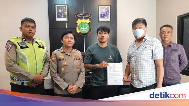 Roadside Riot in Tangerang: MMA Athlete Rudy Golden Boy and Drunk Car Driver Agree to Peace