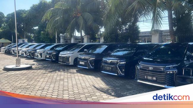 Premium MPV Car Clubs Join Forces to Establish The Big Van Indonesia