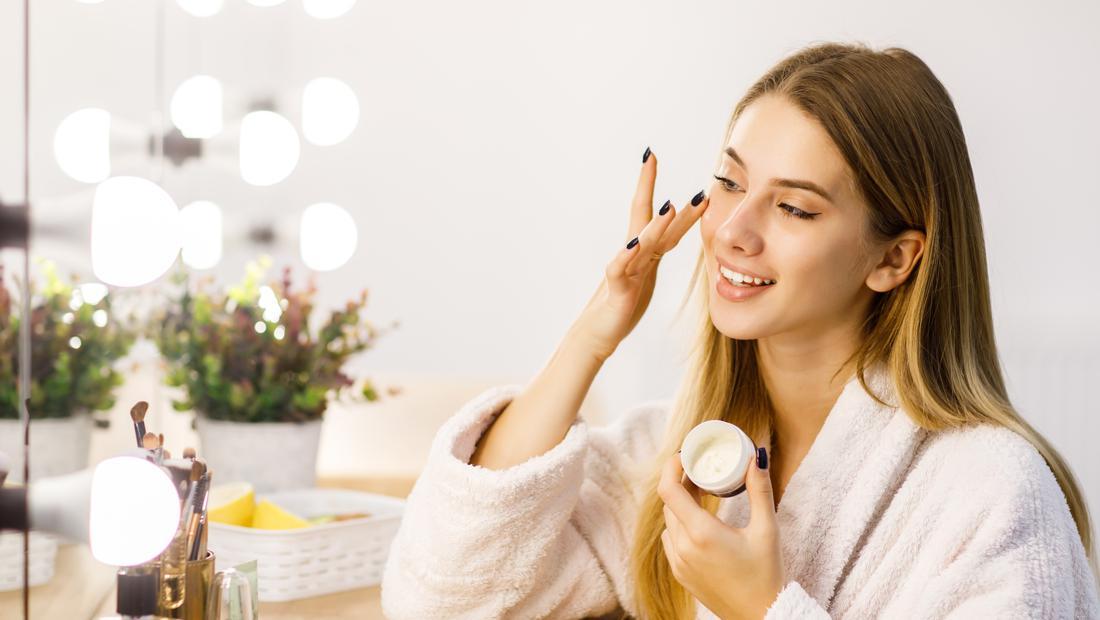 Tip Melindungi Kulit Daripada Udara Kering Dalam Pesawat