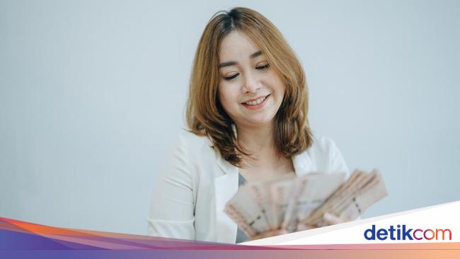 Gaji UMR Tapi Mau Pensiun Rp 1 Miliar? Segera Lakukan Hal Ini!