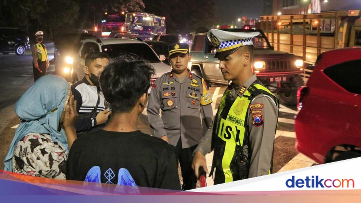 Razia Malam di Surabaya, Ada Pengendara Kabur Bawa Narkoba