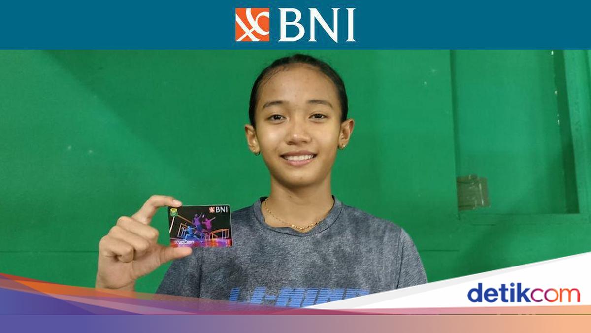 Rossiyada hojatxona jinsiy aloqa video Erotik qiz yigitlarni biseksual qiladi