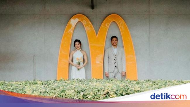 Pengantin Viral Gelar Pernikahan Simpel di McD, Ini Biaya yang Dihabiskan