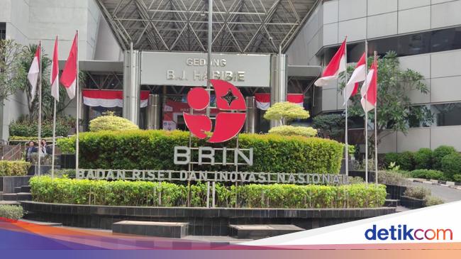 BRIN Establishes Three New Research Professors in Jakarta Open Session