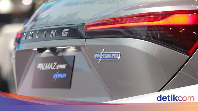 Segini Pajak Tahunan Wuling Almaz Hybrid