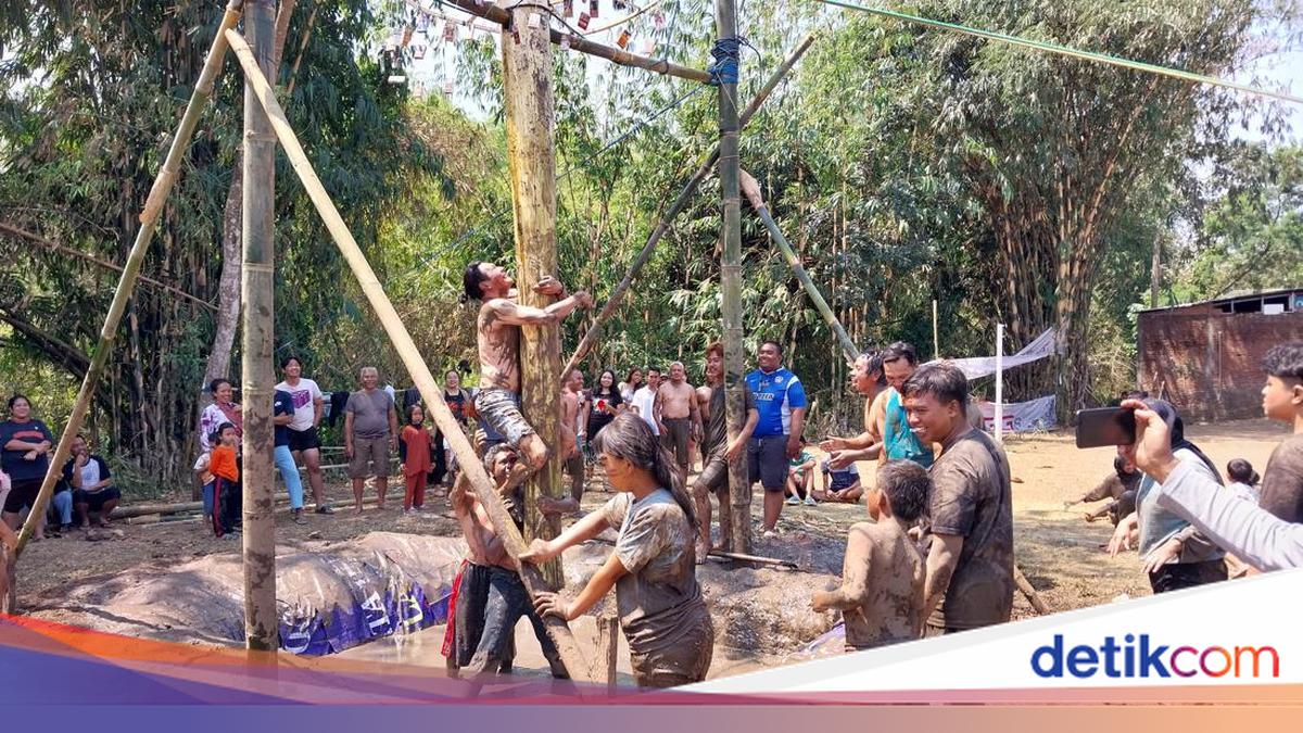 Serunya Lomba Gedebog Perjuangan Peringati Kemerdekaan RI di Kota Malang