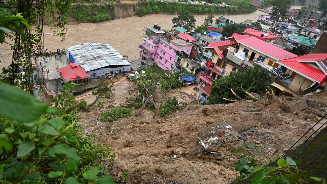 Pilu, 58 Orang Tewas Dalam Banjir-Tanah Longsor Di India