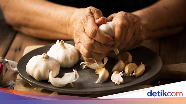 Makan Bawang Putih-Timun Bisa Menetralkan Kolesterol? Ini Faktanya