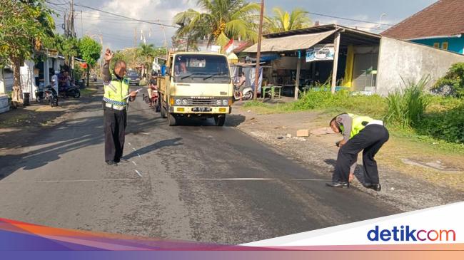 Dua Pengendara Motor Tewas dalam Kecelakaan Maut di Ngasem