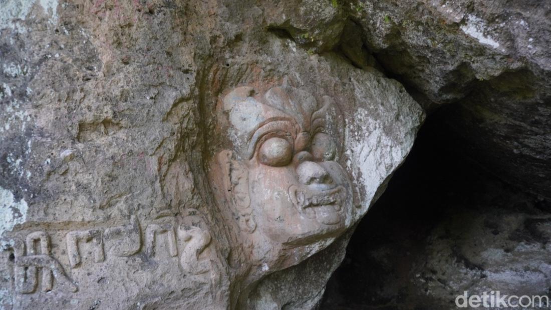 Menelusuri Gua Buta Bondowoso, Peninggalan Majapahit-Tempat Pertapaan Biksu