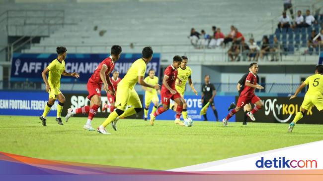 Indonesia vs Vietnam: Intense Battle in AFF U-23 Cup Final 2023