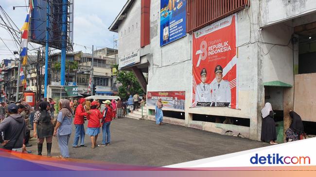 Jalan Di Pasar Sukaramai Diaspal Jelang Kedatangan Presiden Jokowi