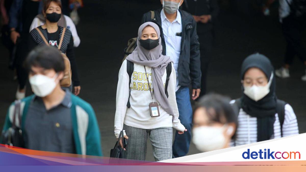 Mikroplastik Cemari Air Hujan Jakarta, Menkes Imbau Warga Pakai Masker