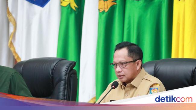 Minister of Home Affairs Removes Acting Regent of Kampar, Riau Over Neutrality Concerns Ahead of 2024 Election