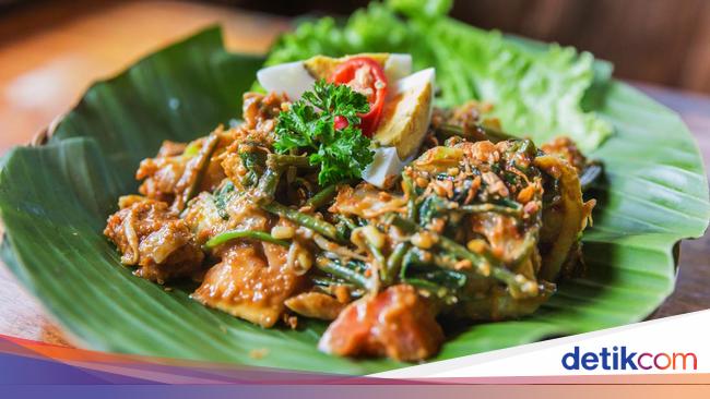 Makan Siang di Glodok, Enaknya Cicip 5 Makanan Legendaris Ini