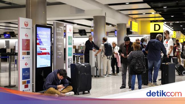 Disruption at UK Airports: Hundreds of Passengers Stranded, Investigation Underway