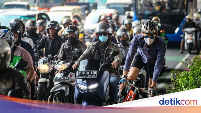 Efek Ngeri Pajak Naik: Harga Motor Makin Mahal, Daya Beli Melemah hingga PHK