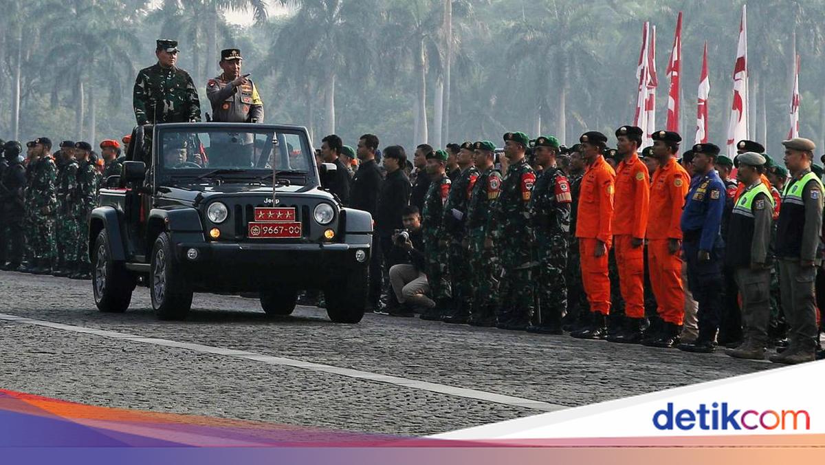 Momen Panglima TNI-Kapolri Pimpin Apel Pengamanan KTT ASEAN