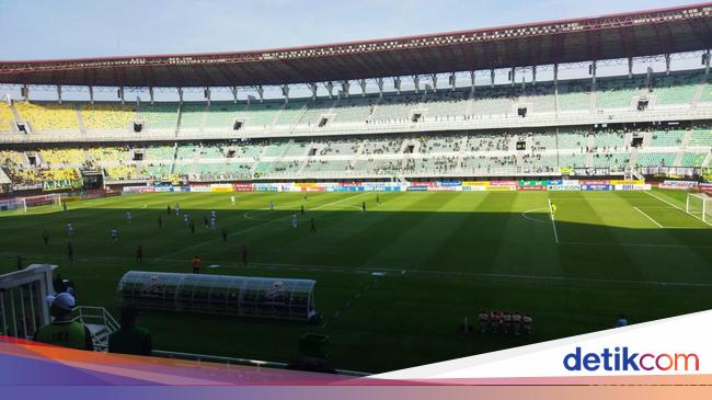 Bajul Ijo Terkam Pesut Etam 2-1