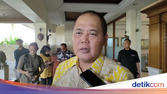 Eks Bupati Karanganyar Juliyatmono Diperiksa Terkait Korupsi Masjid Agung