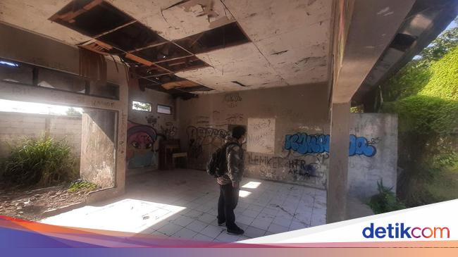 Heboh Siswa SMP Bandung Baku Hantam Dalam Lingkaran di Bangunan Kosong