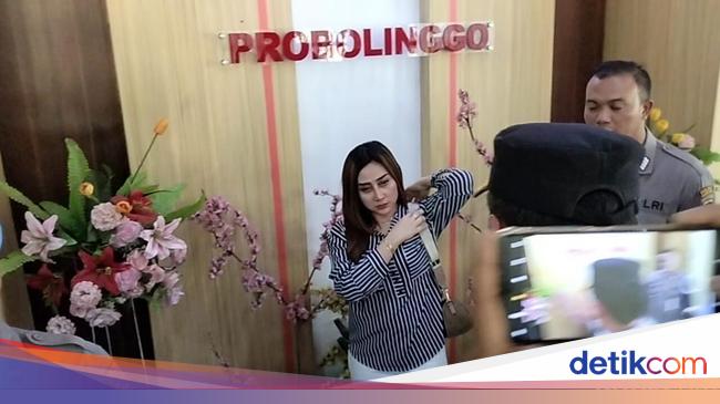 Polisi Ungkap Alphard Dipakai Flexing Seleb TikTok Probolinggo Mobil Sewa