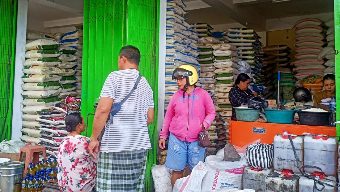 Harga Beras Naik, Tak Ada Penurunan Permintaan Di Bali Tapi Warga ...